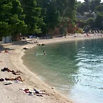Family-friendly With Swimming Pool Brela, Makarska - 19998 Lejlighed