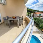 Lejlighed Family-friendly With Swimming Pool Brela, Makarska - 19998 *