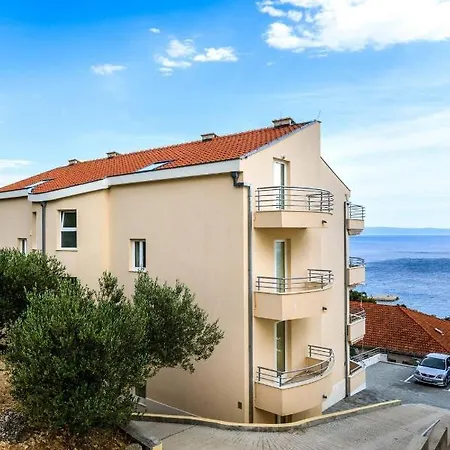 Family-friendly With Swimming Pool Brela, Makarska - 19998 Apartment *