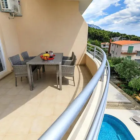 Apartment Family-friendly With Swimming Pool Brela, Makarska - 19998 *