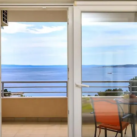 Family-friendly With Swimming Pool Brela, Makarska - 19998 Apartment