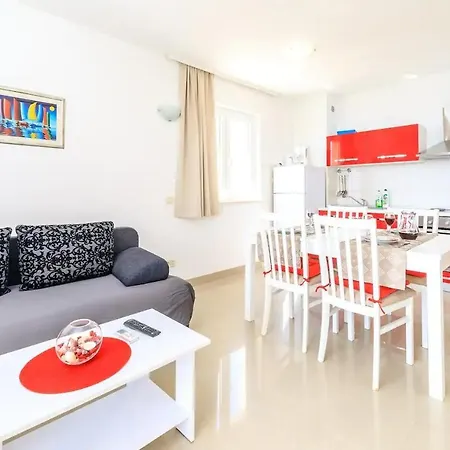 Family-friendly With Swimming Pool Brela, Makarska - 19998 Apartment