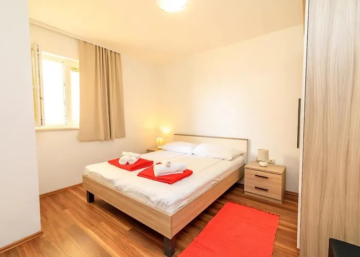 Family-friendly With Swimming Pool Brela, Makarska - 19998 Appartement *