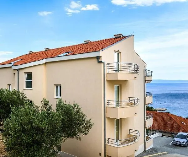 Family-friendly With Swimming Pool Brela, Makarska - 19998 Appartement *