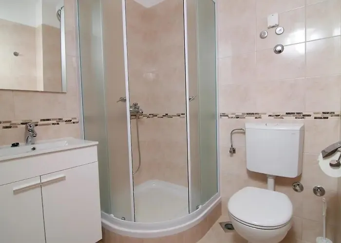 Family-friendly With Swimming Pool Brela, Makarska - 19998 Appartement *